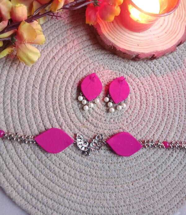 trending handmade necklace set