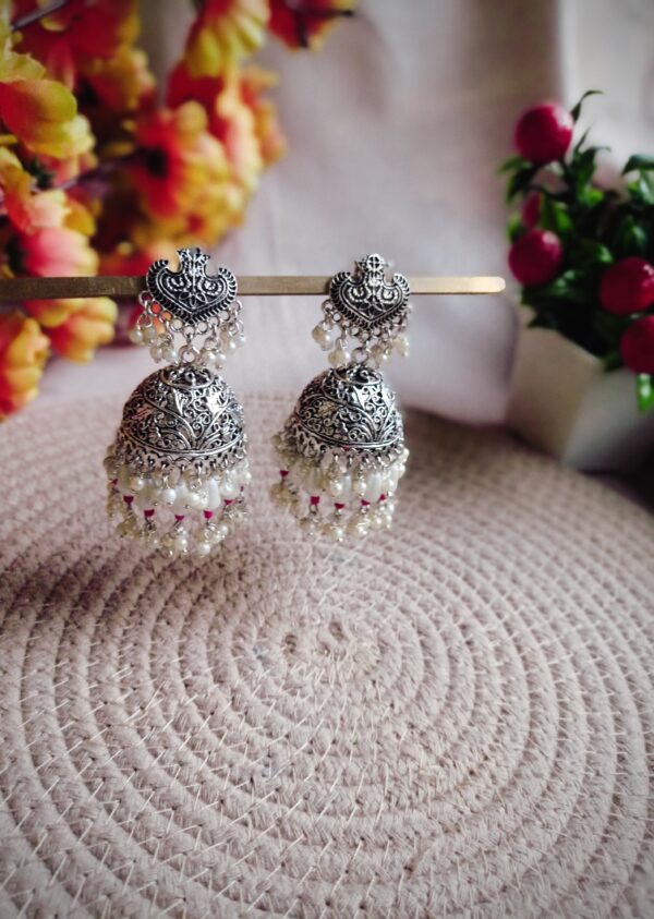 silver statement jhumka