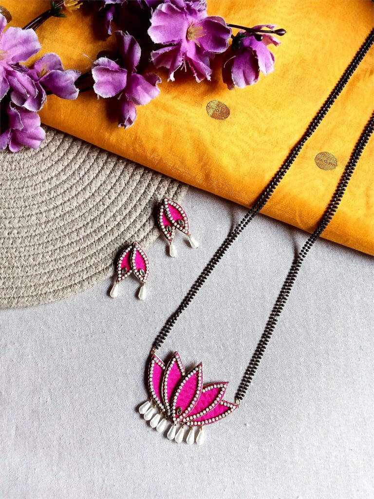Lotus-fabric-long-Unique-mangalsutra